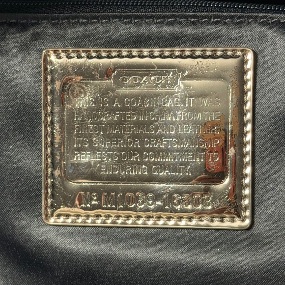 Coach Limited Edition Poppy Sequins Bag Blue Silver Metallic Discontinued - Picture 4 of 7